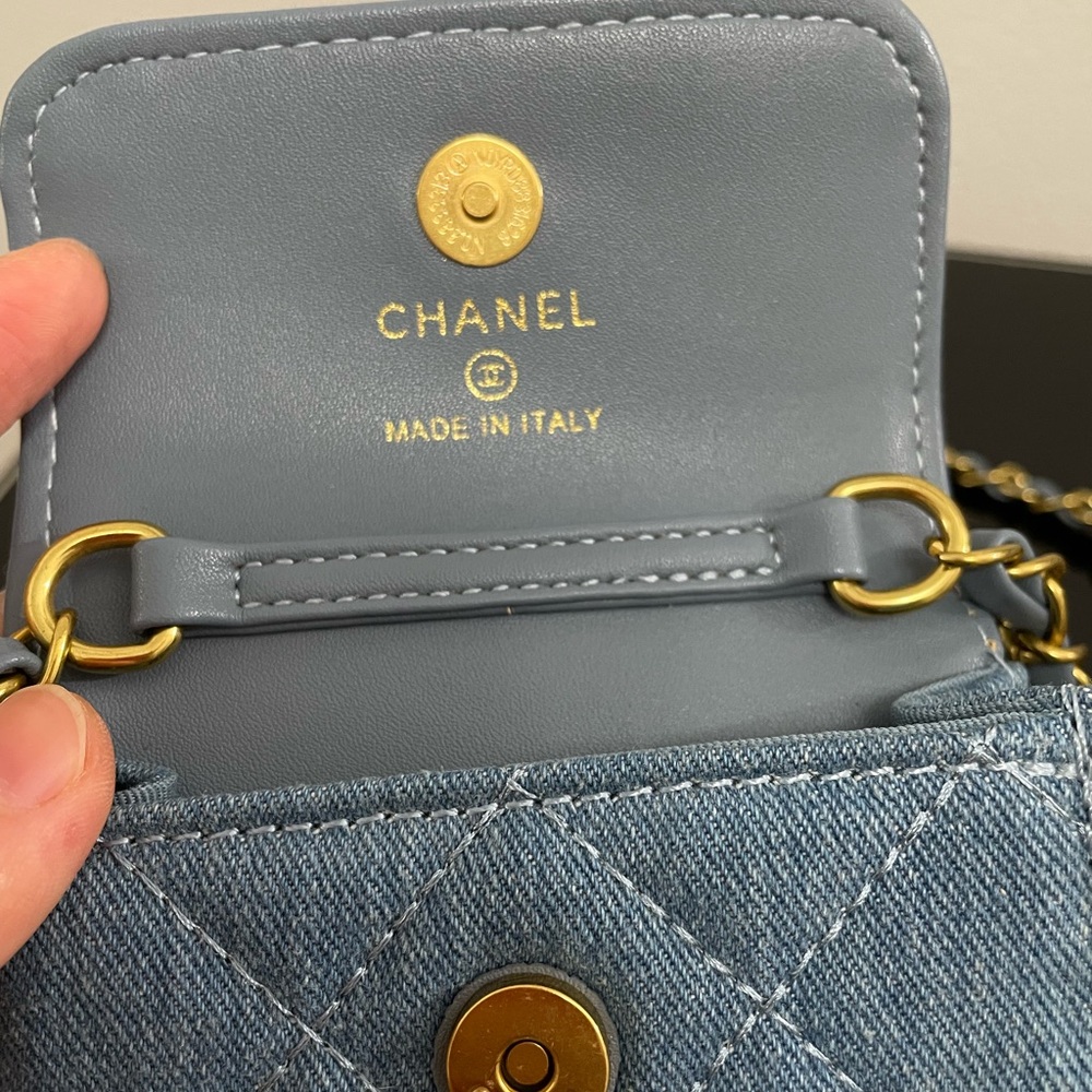 CC makeup line gift bag - Picture 5 of 9
